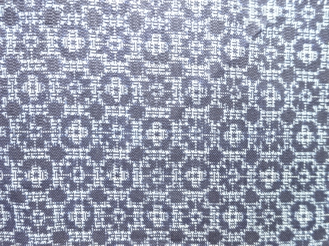 JAPANESE KIMONO / ANTIQUE MENS KIMONO / SILK / DOROZOME / OSHIMA TSUMUGI / WOVEN GEOMETRIC